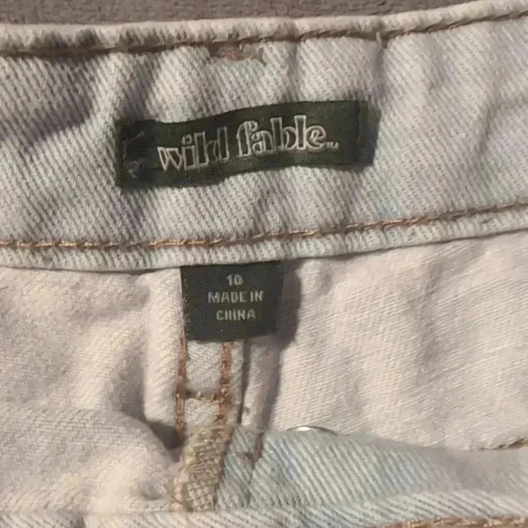 Wild fable super high Rise cutoff shorts size 10 - Picture 5 of 9